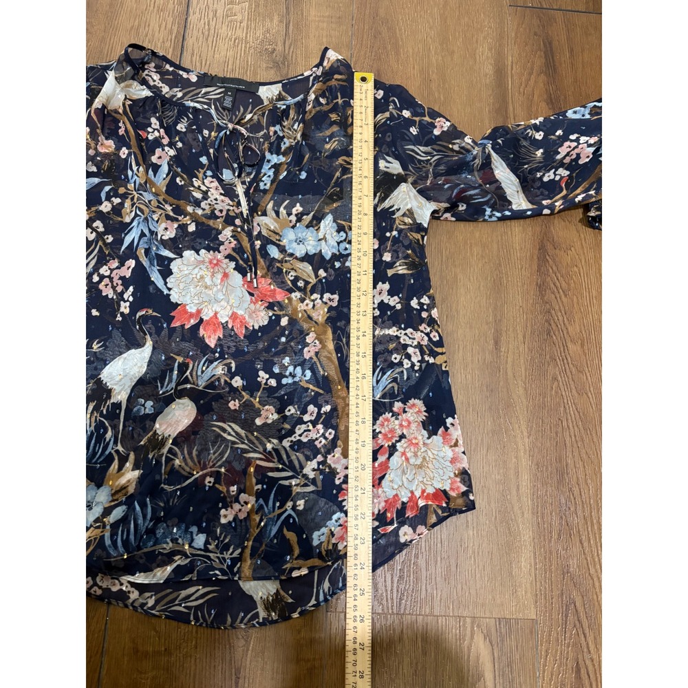 White House Black Market Women's M Navy Floral Bird Sheer Blouse Metallic - Picture 9 of 10